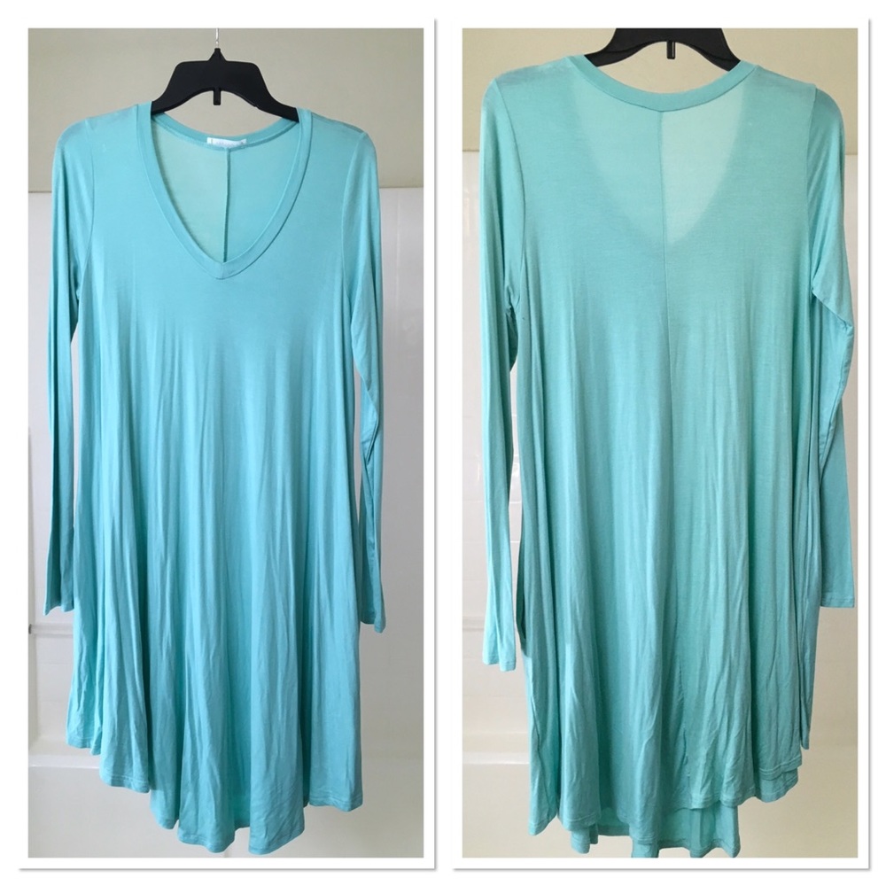 Mint Aqua Tunic with Pockets!